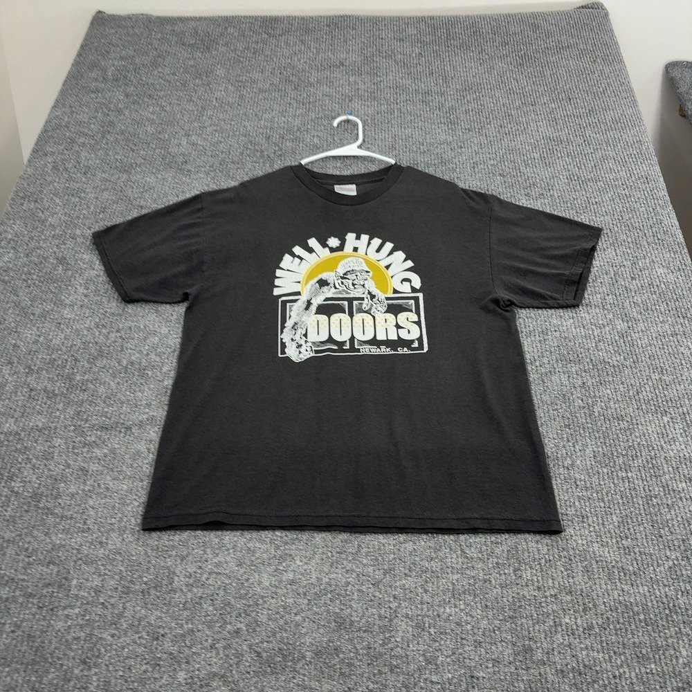 Vintage Well Hung Doors Hanes T-Shirt Mens L Black Cotton Blend Graphic Street